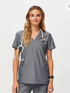 FIGS Casma Three Pocket Scrub Top XL Graphite Gray Medical Uniform